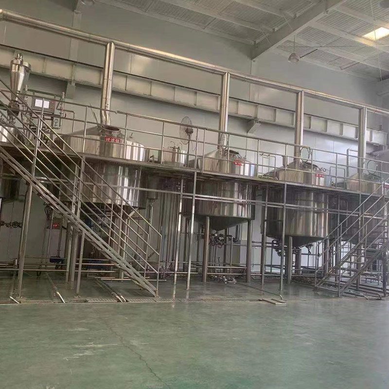 八步精酿啤酒设备厂—平面布置、设备设计、制造、调试、培训等一条龙服务_COPY